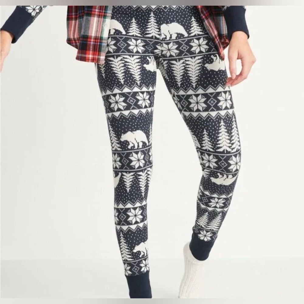 NWOT Old Navy Plus Size Black/White Bears & Trees Holiday Leggings - Size 4X
